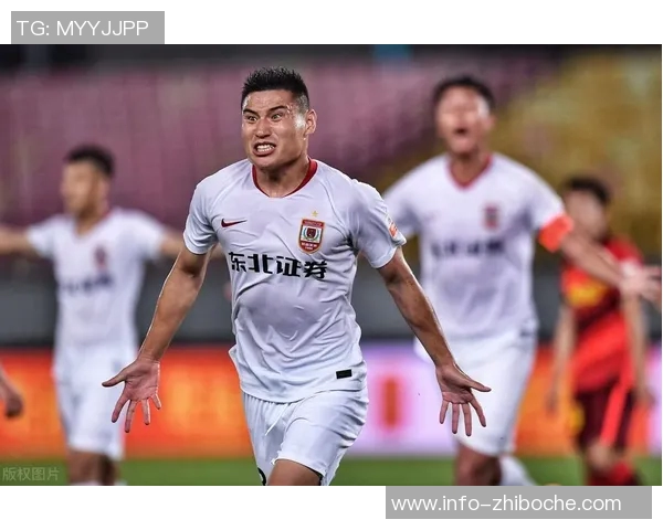 果阿队主场球员通道灯牌损坏严重引发球迷热议 果阿队主场球员通道灯牌损坏严重引发球迷热议